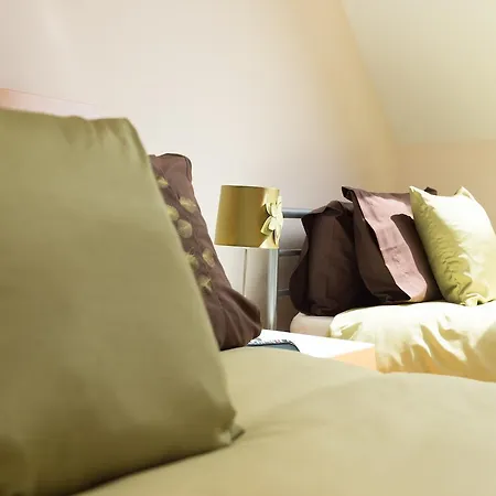 Bed & Breakfast On The Rocks 3*