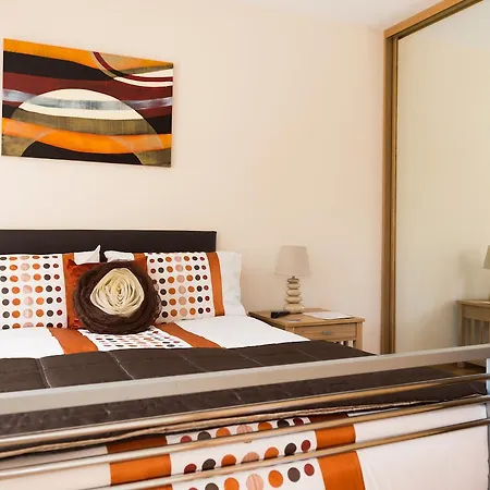 ベッド・アンド・ブレックファスト On The Rocks グリーンキャッスル