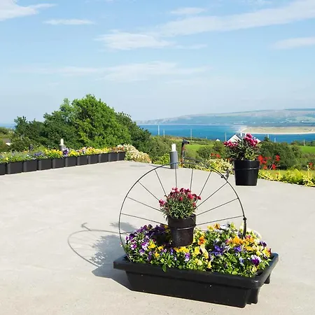 On The Rocks ベッド・アンド・ブレックファスト 3*