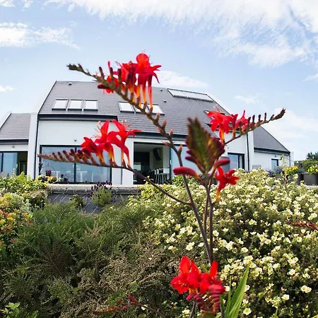 On The Rocks Bed & Breakfast 3*